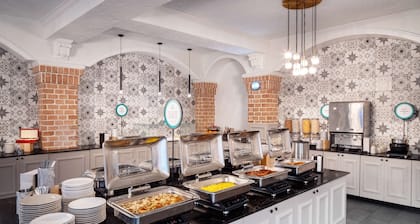 Embassy Suites by Hilton Orlando North