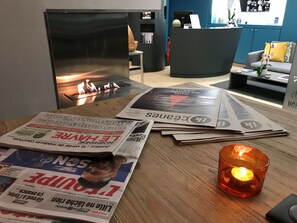 Bar lounge