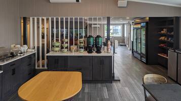 Dagelijks ontbijt voor onderweg inbegrepen