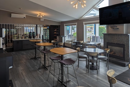 Free daily on-the-go breakfast. Quality Inn & Suites Northampton - Amherst