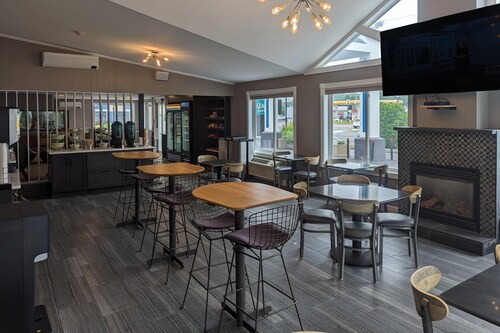 Quality Inn & Suites Northampton - Amherst