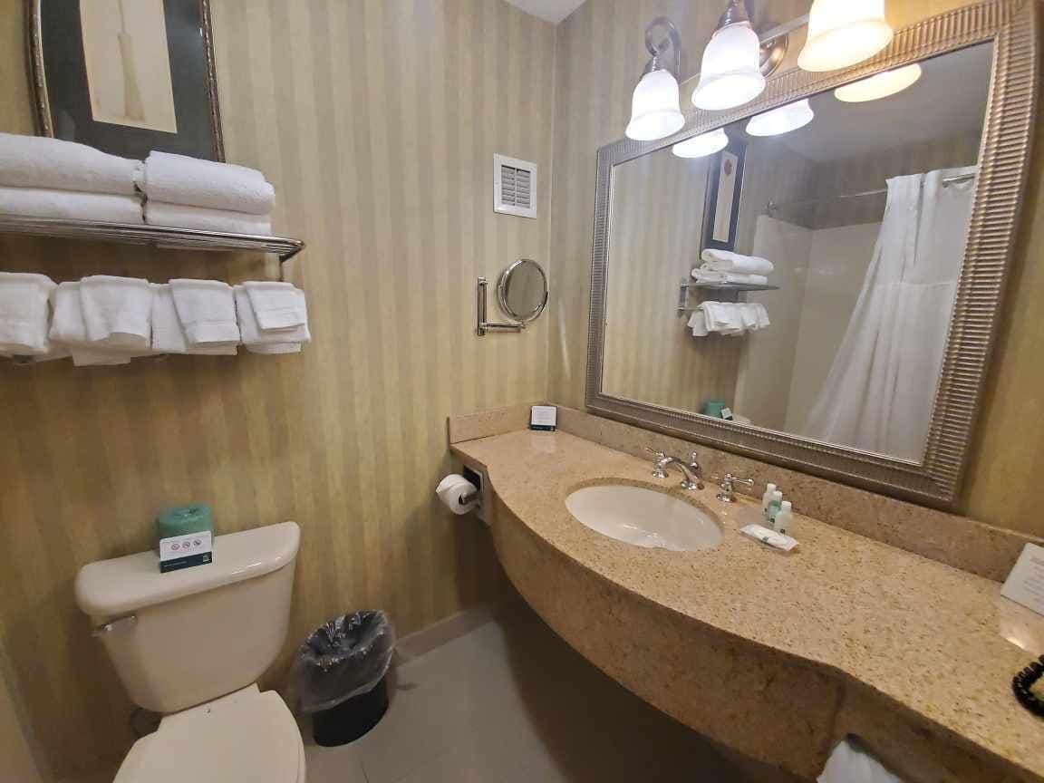 Bathroom sink