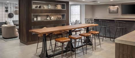 包含每日自助早餐