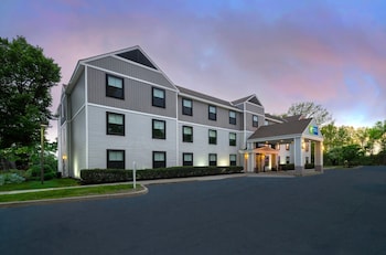Holiday Inn Express South Burlington Downtown by IHG