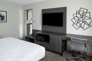 Suite, 1 Bedroom | Premium bedding, desk, laptop workspace, iron/ironing board - Holiday Inn Express South Burlington Downtown by IHG (South Burlington)