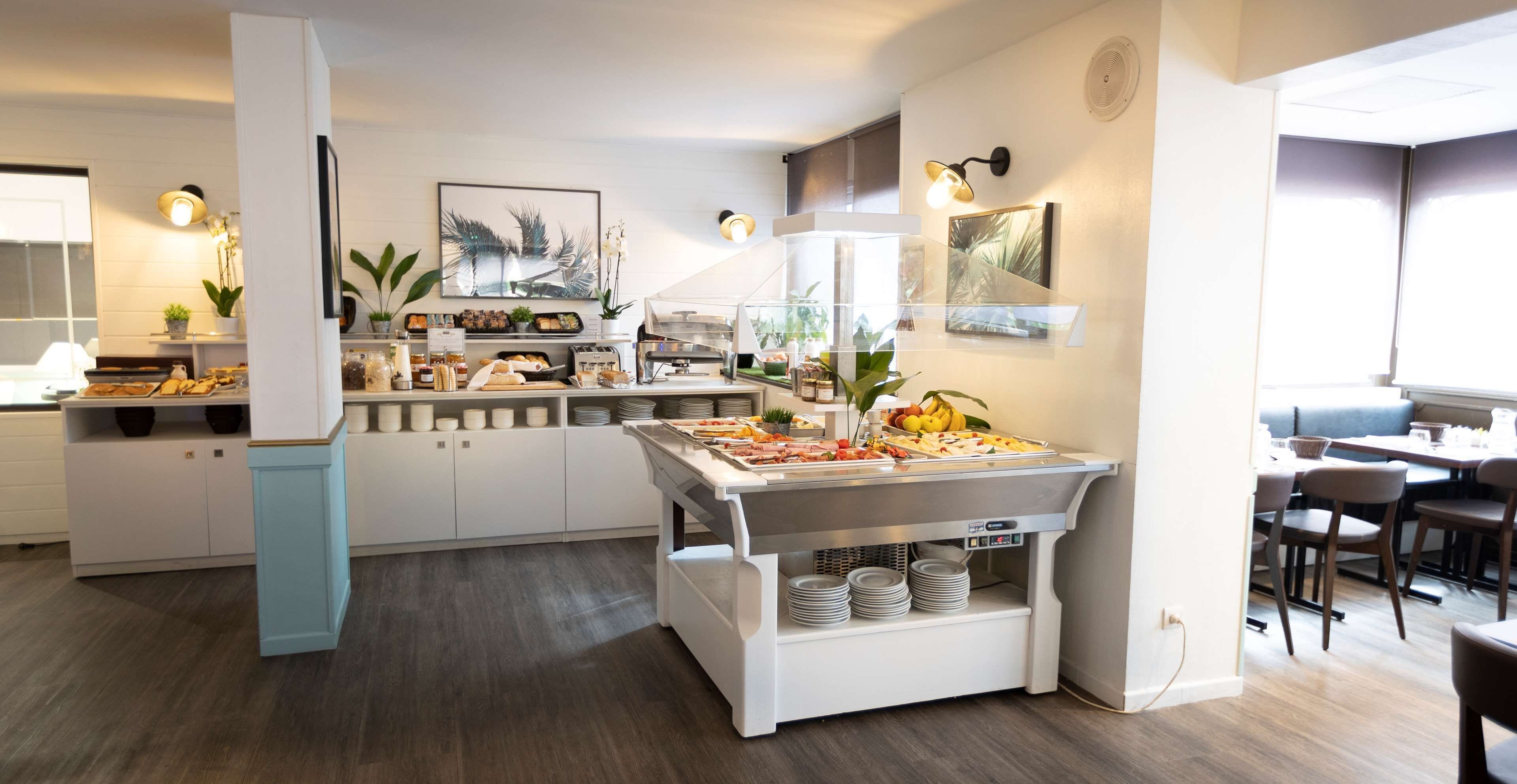 Dagelijks ontbijtbuffet (EUR 17 per persoon)