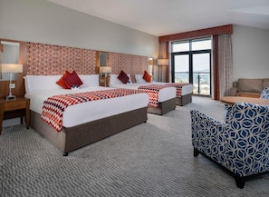 Egyptian cotton sheets, premium bedding, in-room safe, desk - The Royal Marine Hotel (Dublin)