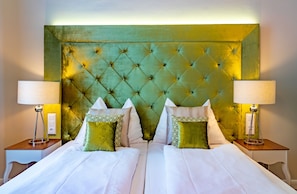 Superior Suite (Senior) | 1 bedroom, hypo-allergenic bedding, minibar, in-room safe
