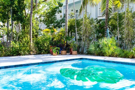 Parrot Key Hotel Villas - Image 21