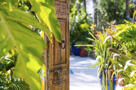 Parrot Key Hotel Villas - Image 52