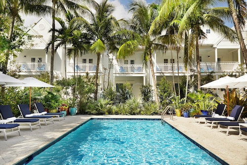 Parrot Key Hotel & Villas