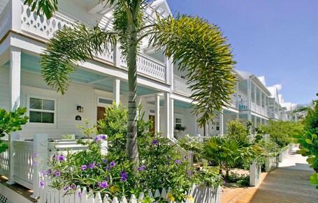 Parrot Key Hotel Villas - Image 37