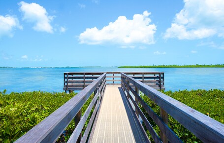 Parrot Key Hotel Villas - Image 1