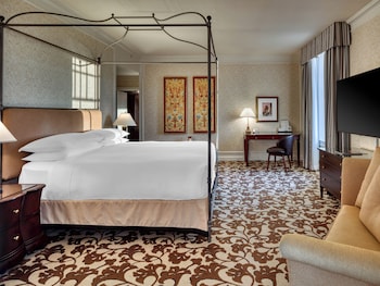 Suite, 1 King Bed, Non Smoking (Mark Hopkins) | 1 bedroom, in-room safe, desk, laptop workspace at InterContinental Mark Hopkins by IHG