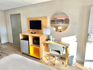 Premium bedding, in-room safe, blackout drapes, iron/ironing board