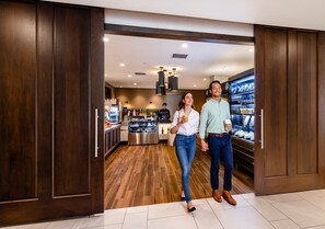 الطعام والشراب