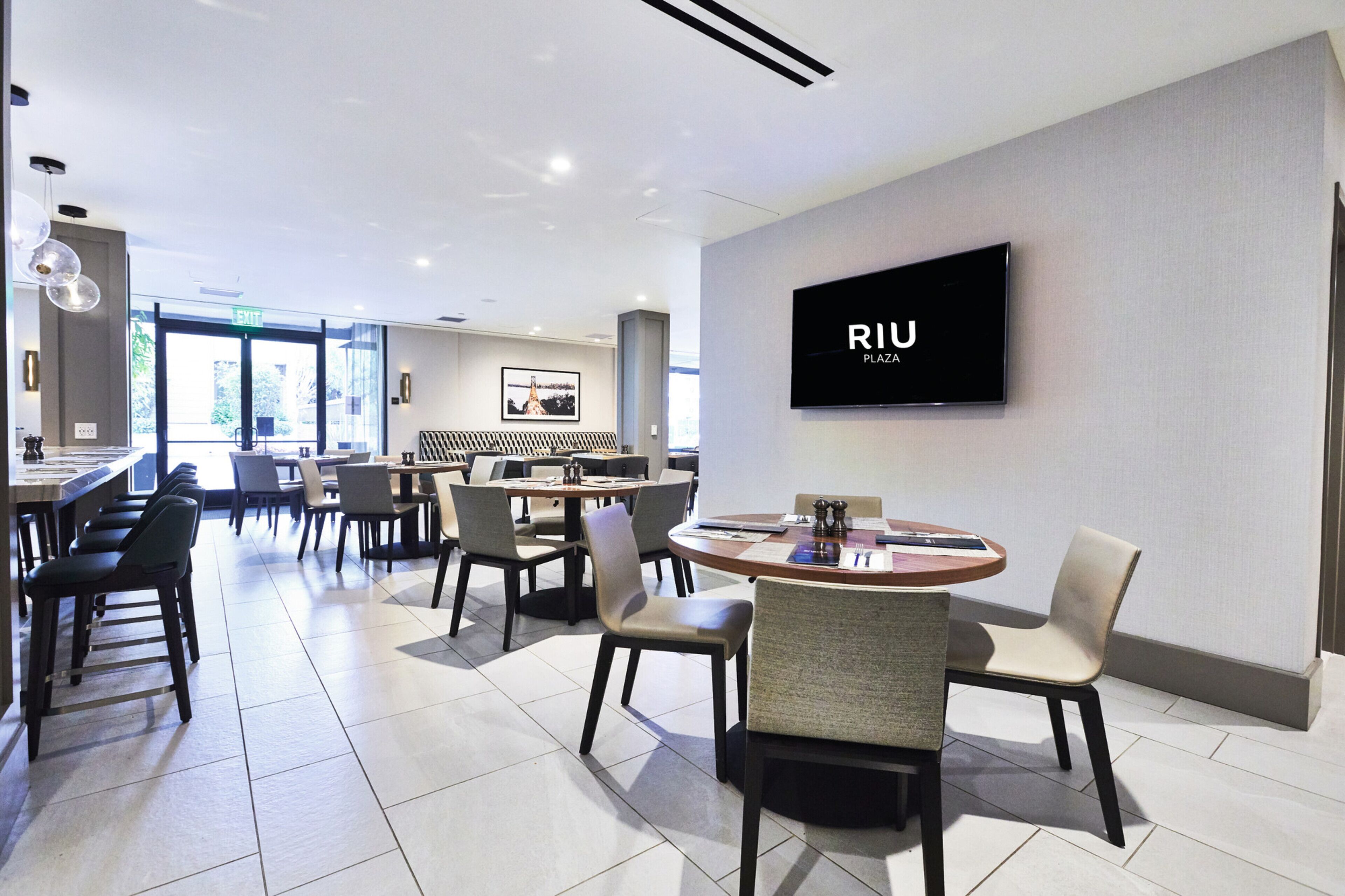 レストラン