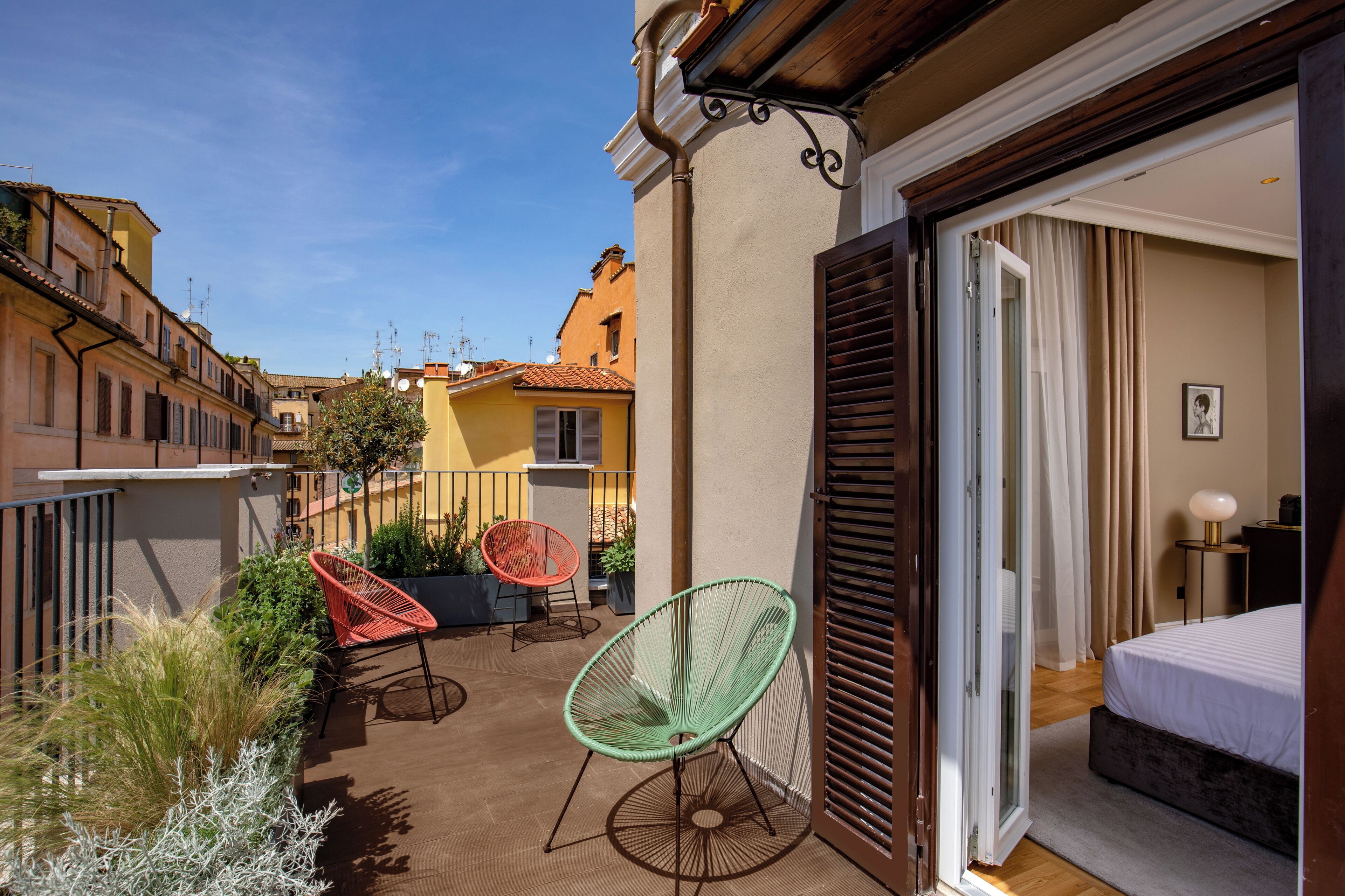 Junior Suite with Terrace - Via Mario de Fiori 59A | Terrace/patio