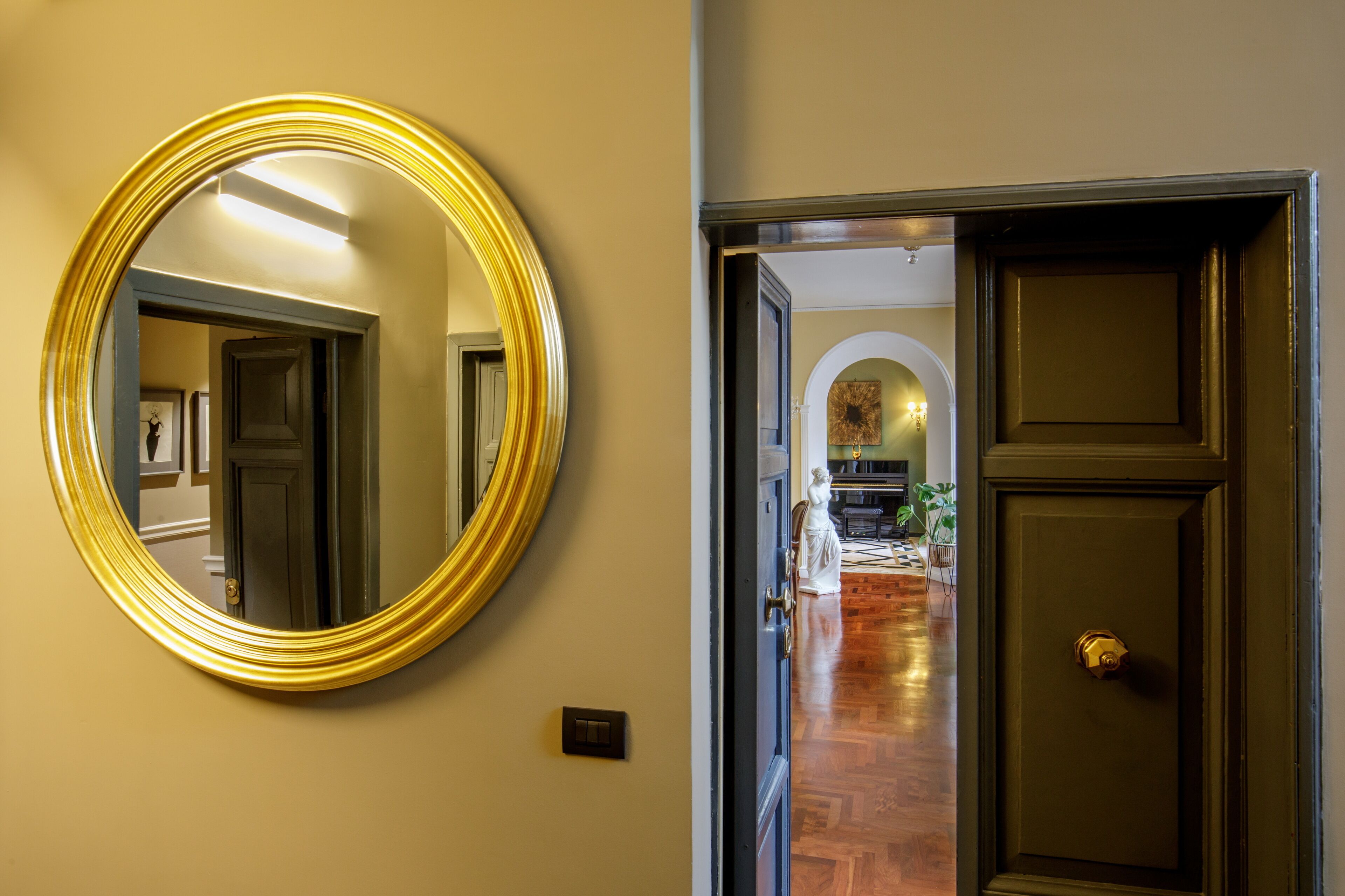 ambassador apartament (via mario de' fiori 59/a) | living area | flat-screen tv