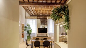 Premium Apartment with Sauna - Via di Ripetta 39 | Aire de séjour | Téléviseur à écran plat
