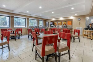 Desayuno buffet incluido todos los días 