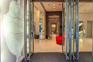Interior entrance - White (Rome)