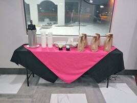 Desayuno completo gratuito y diario