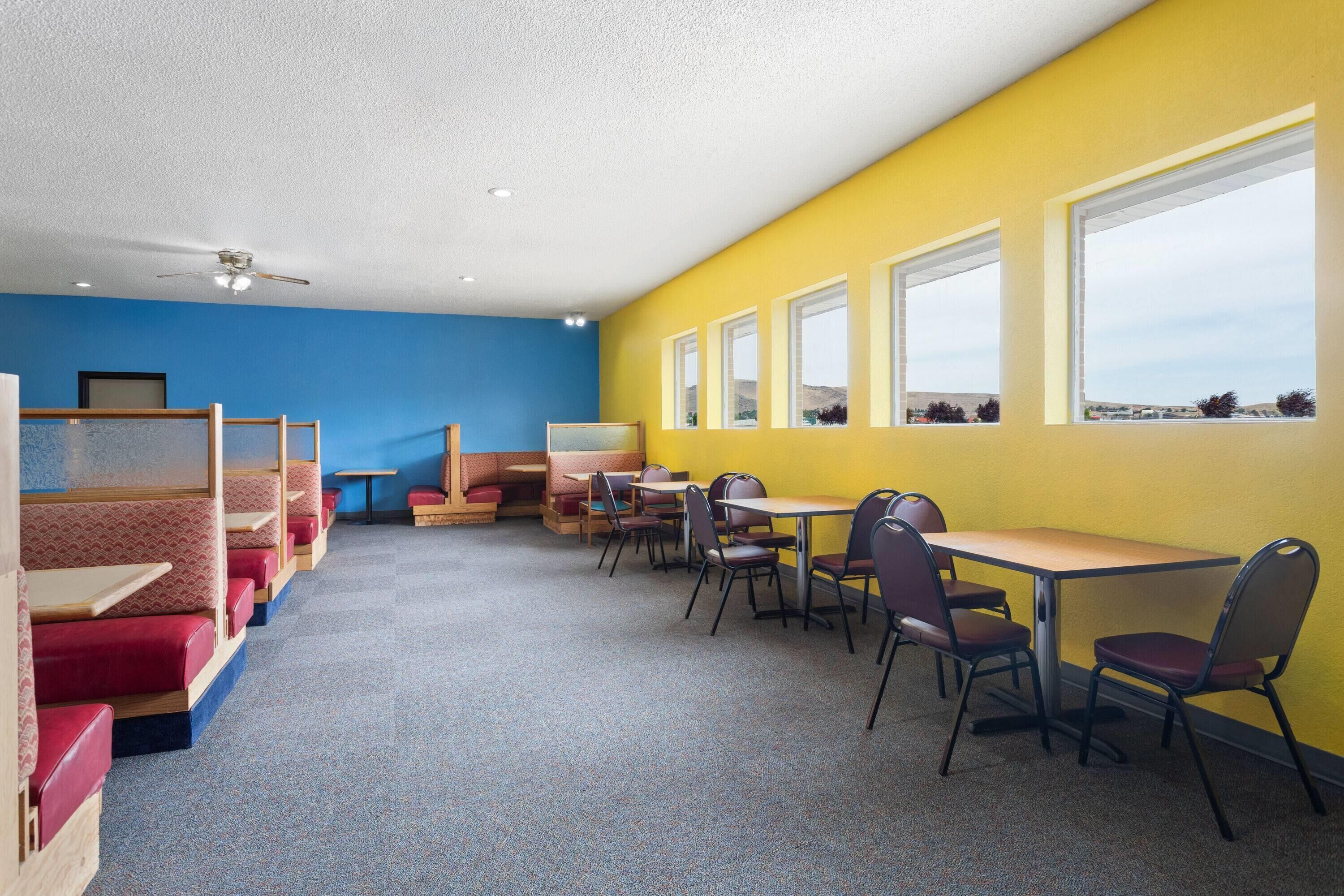 Desayuno completo incluido todos los días 