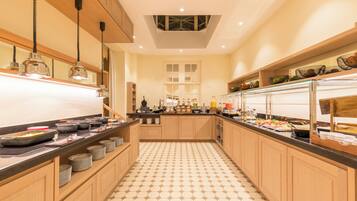 Daily buffet breakfast (EUR 42 per person)