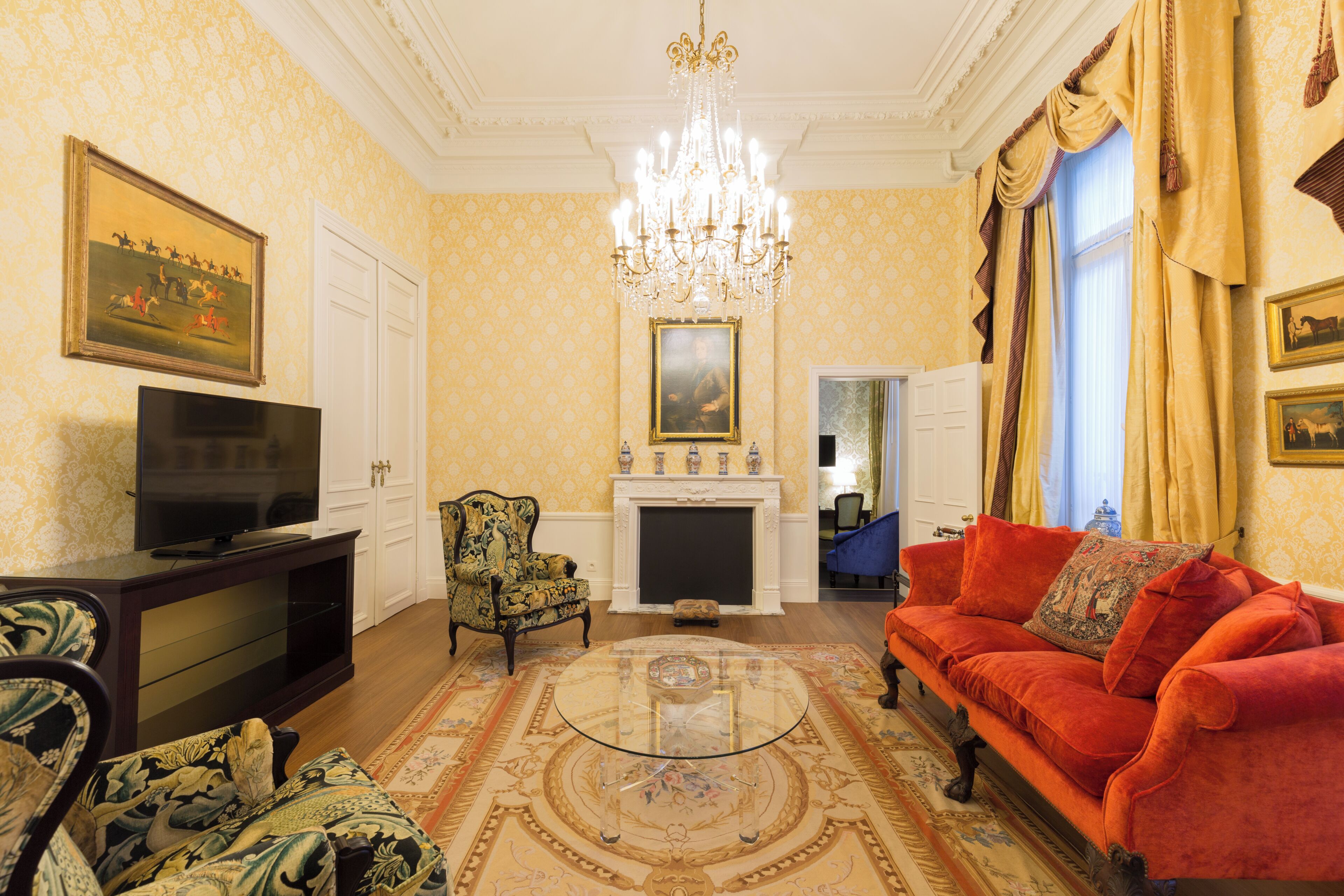 Royal-Suite | Hochwertige Bettwaren, Pillowtop-Betten, Minibar, Zimmersafe