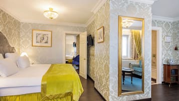 Literie de qualité supérieure, surmatelas, minibar