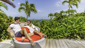 Bungalow Junior Suite partial sea view | Terrasse/patio