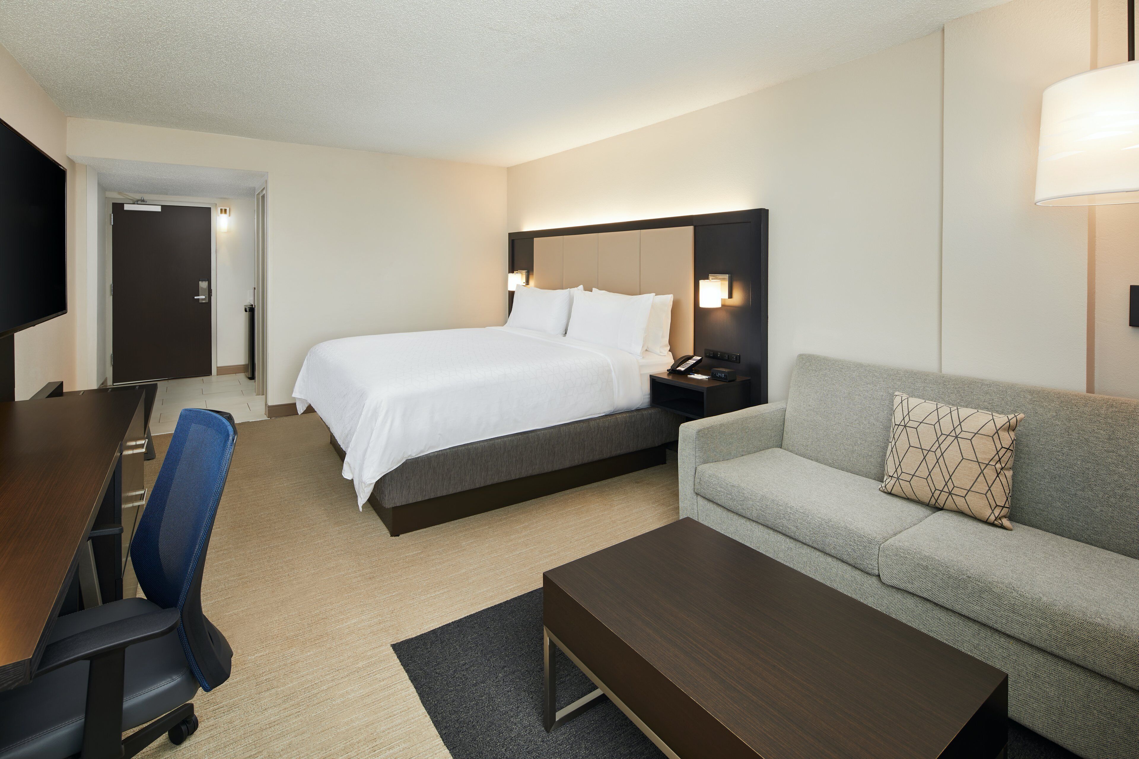 Photo - Holiday Inn Express Richmond - Midtown by IHG
