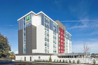 Holiday Inn Express Richmond - Midtown by IHG