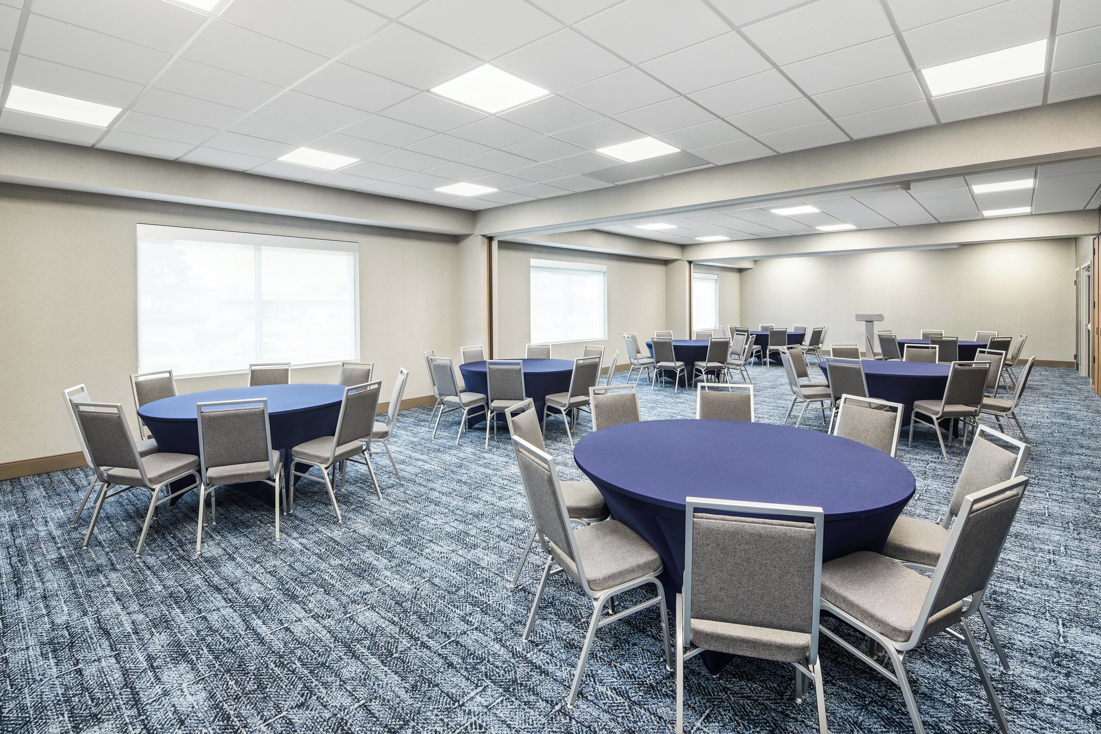 Photo - Holiday Inn Express Richmond - Midtown by IHG