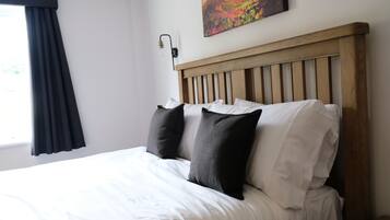 Superior Room, 1 Double Bed, Non Smoking | Desk, blackout curtains, iron/ironing board, free WiFi