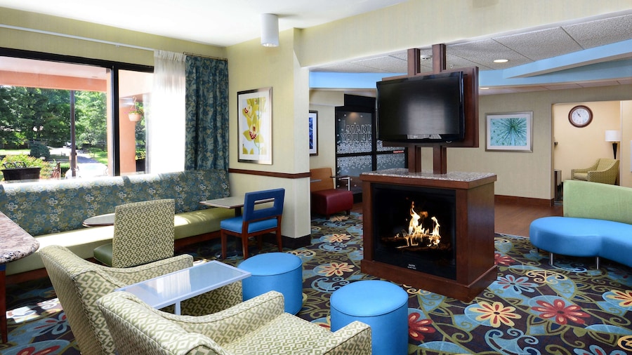 Hampton Inn Charlotte North / Lake Norman