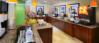 Hampton Inn Charlotte North / Lake Norman