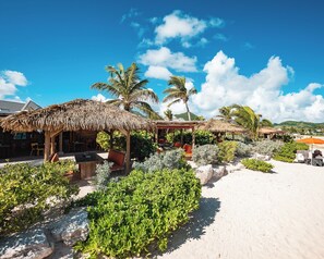 Exterior - Esmeralda Resort (Orient Bay)