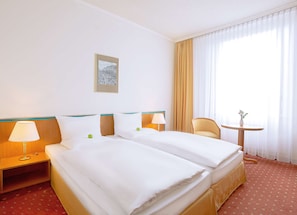 Standard Room | Hypo-allergenic bedding, desk, soundproofing, iron/ironing board