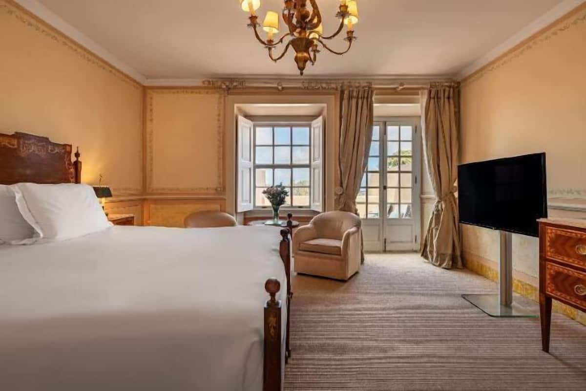 1 Schlafzimmer, Minibar, Zimmersafe, Schreibtisch