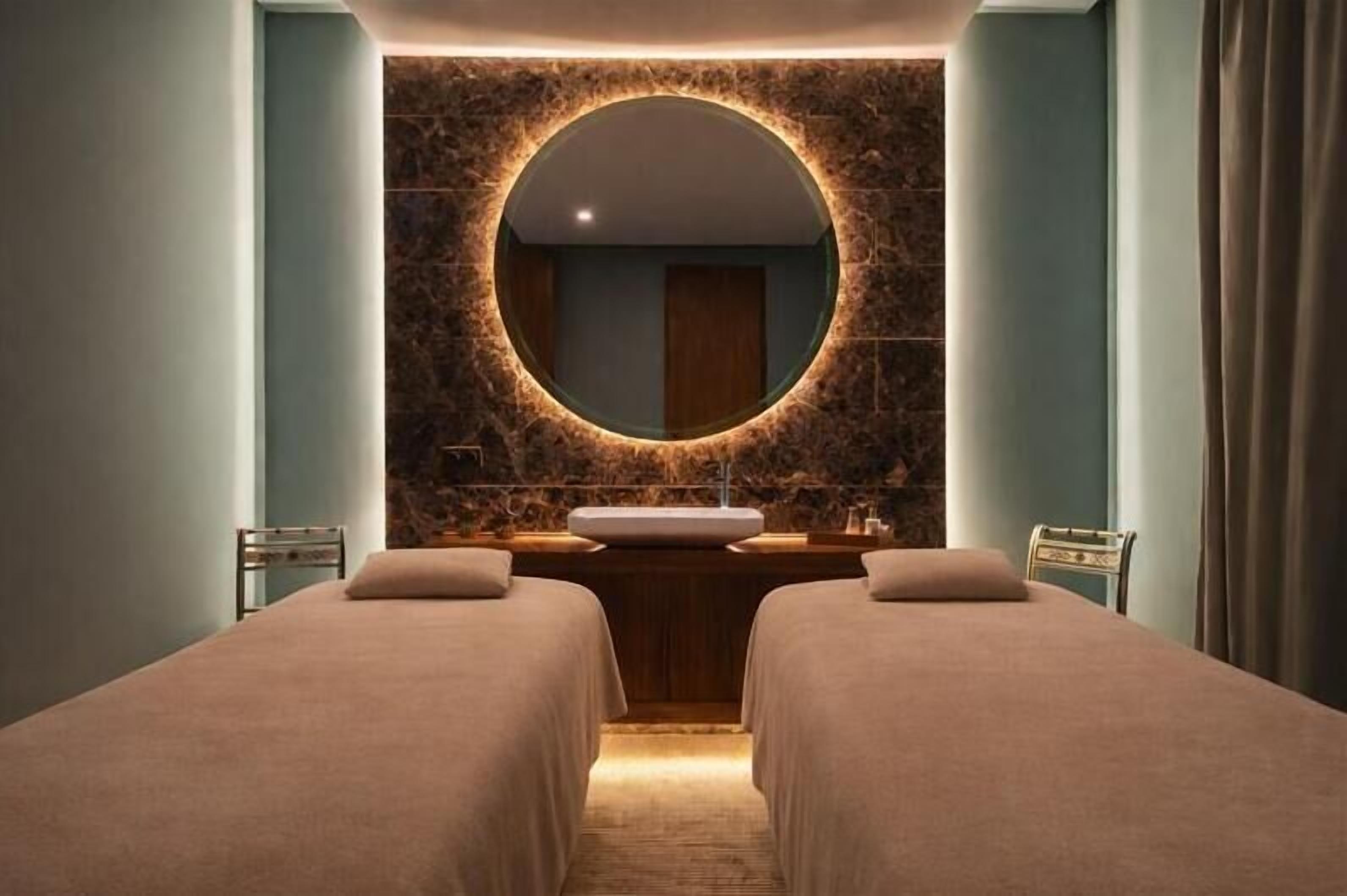 Body treatments, aromatherapy, deep-tissue massages, body wraps