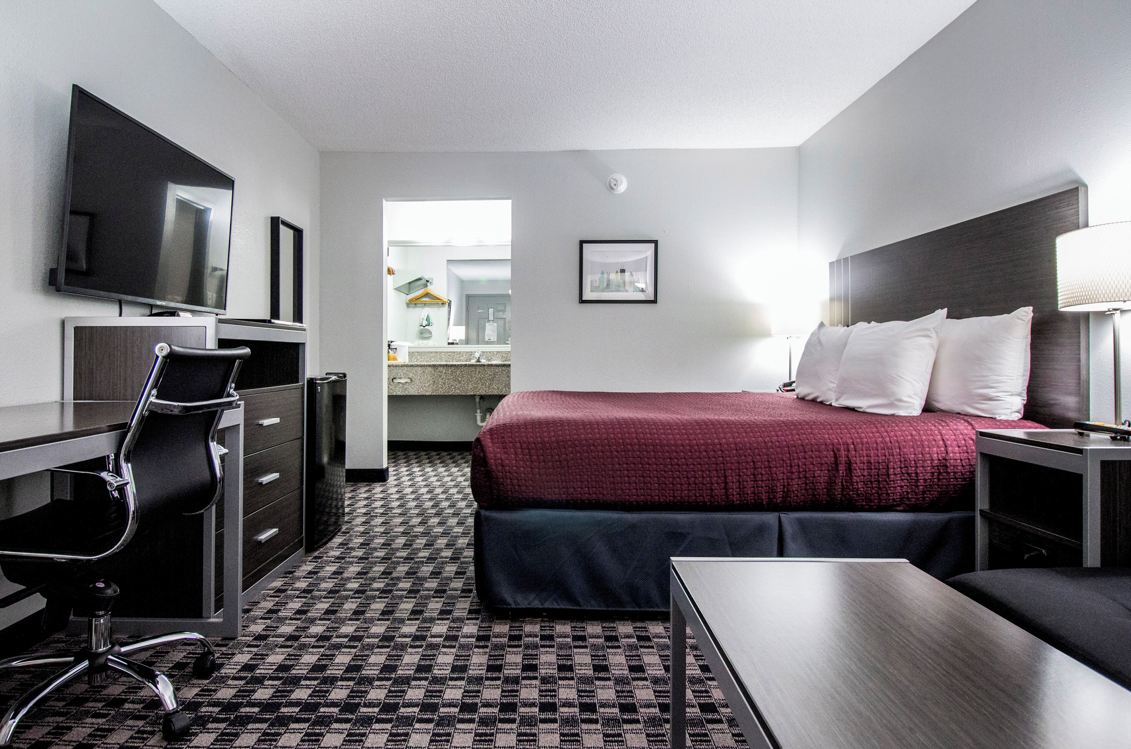 Desk, iron/ironing board, WiFi (free), bed sheets
