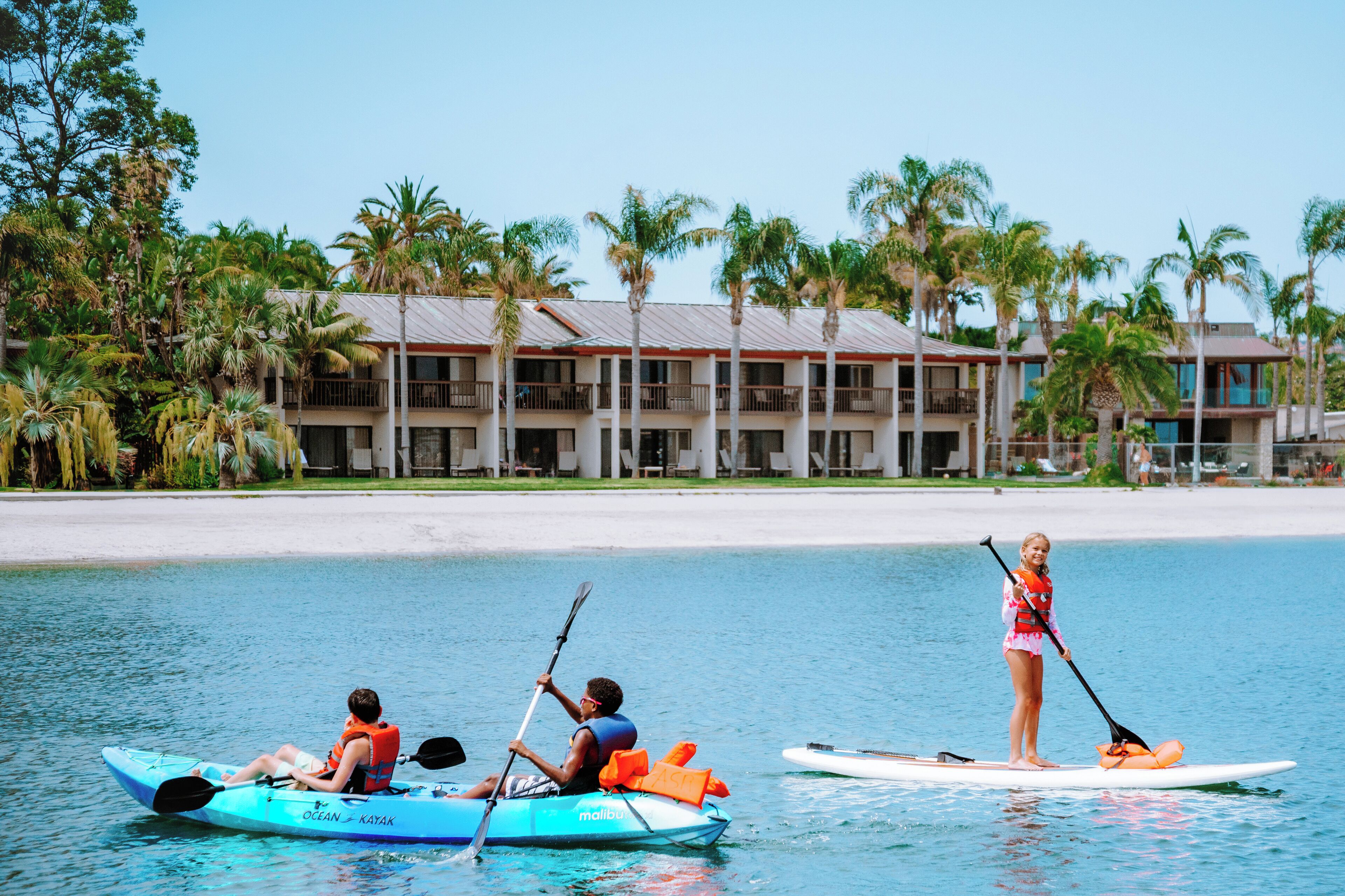 Premium bedding, in-room safe, desk, blackout drapes