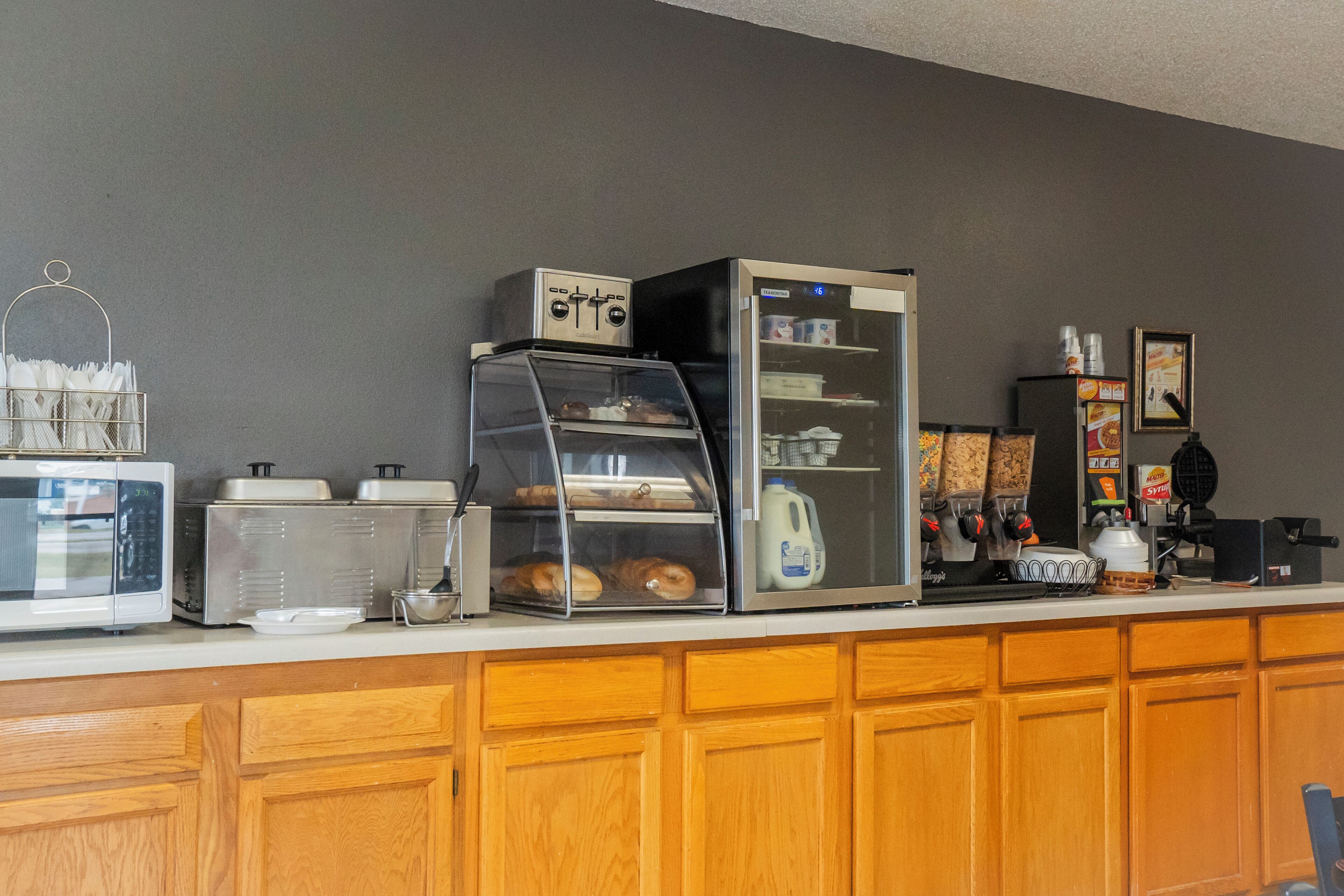 free daily on-the-go breakfast