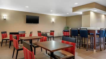 Desayuno bufé gratuito y diario