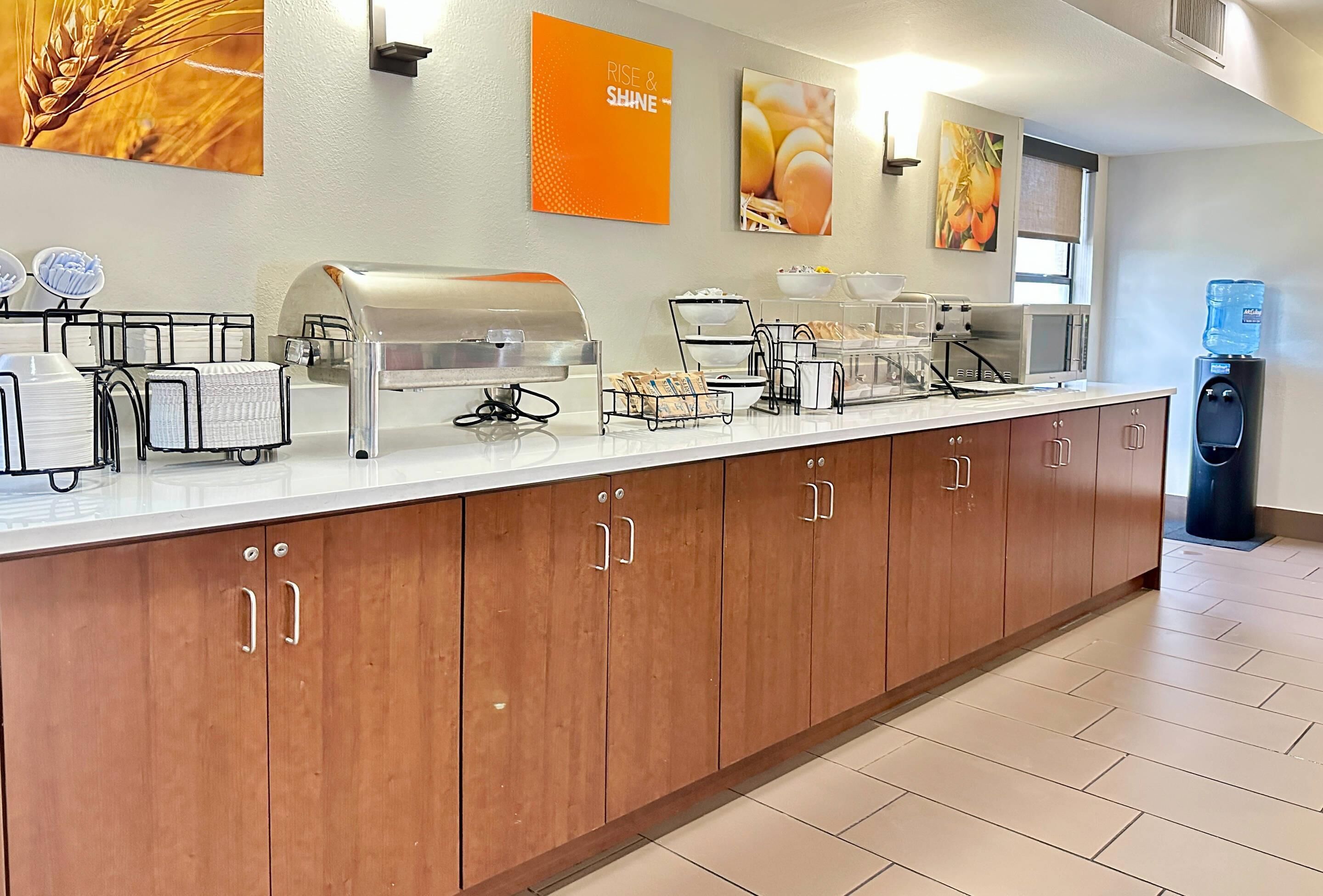 Free daily buffet breakfast