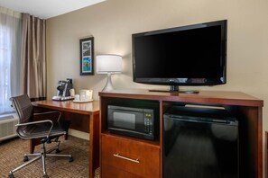 Premium bedding, desk, iron/ironing board, cribs/infant beds - Comfort Inn Ocala Silver Springs (Ocala)