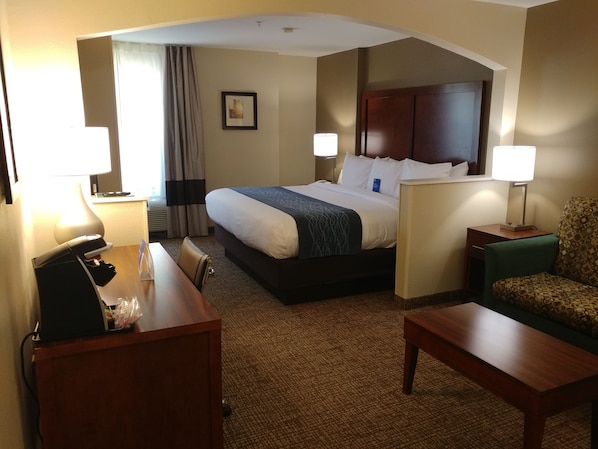 Premium bedding, desk, iron/ironing board, cribs/infant beds