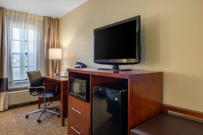 Room, 1 King Bed, Accessible, Non Smoking | Premium bedding, desk, iron/ironing board, cribs/infant beds